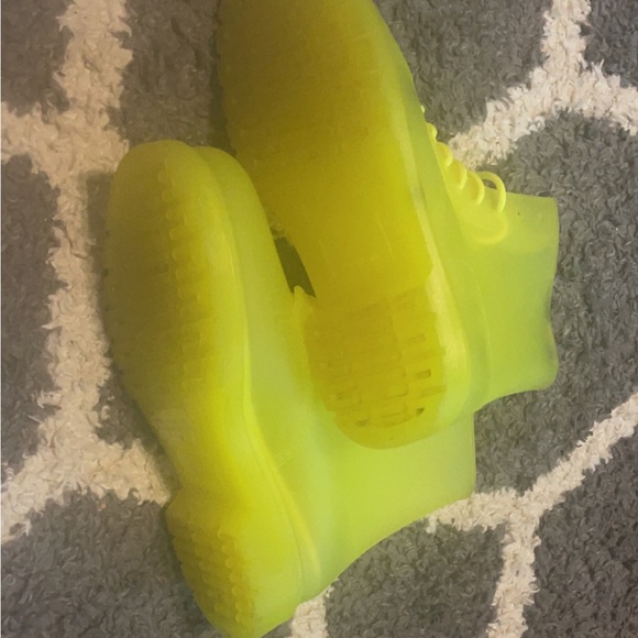 Rain boots lightly worn little black stain - Picture 1 of 5